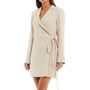 Gianni Bini Raina Notch Collar Long Sleeve Tie Waisted Blazer Wrap Dress Tan